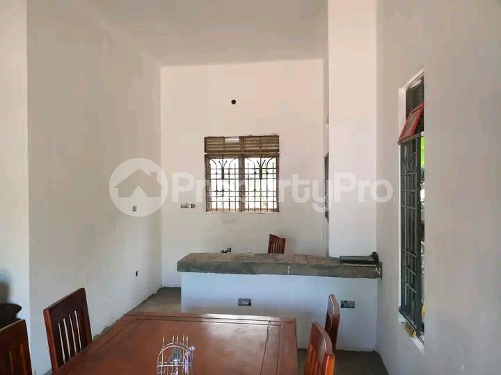 3 bedroom Bungalow Apartment for sale Bujjiko mityana  Kampala Central Kampala Central - 0
