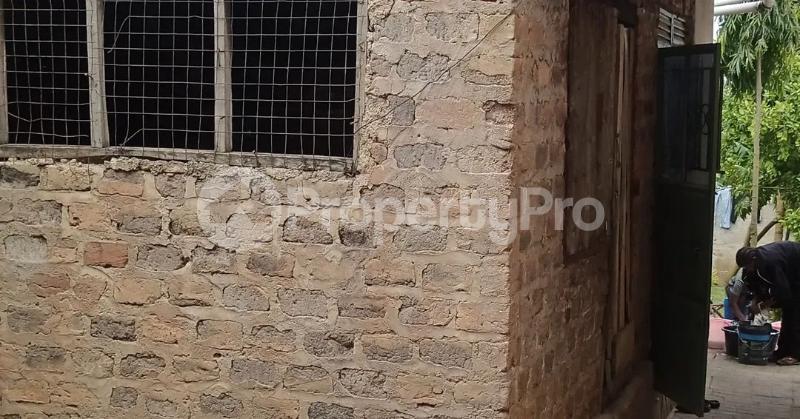 3 bedroom Villa for sale Bulamu mityana road  Nsangi Wakiso Central - 6
