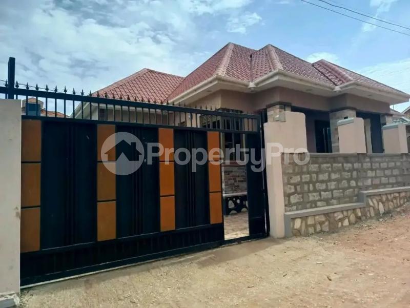 3 bedroom Villa for sale Buziga Kampala Central Kampala Central - 0