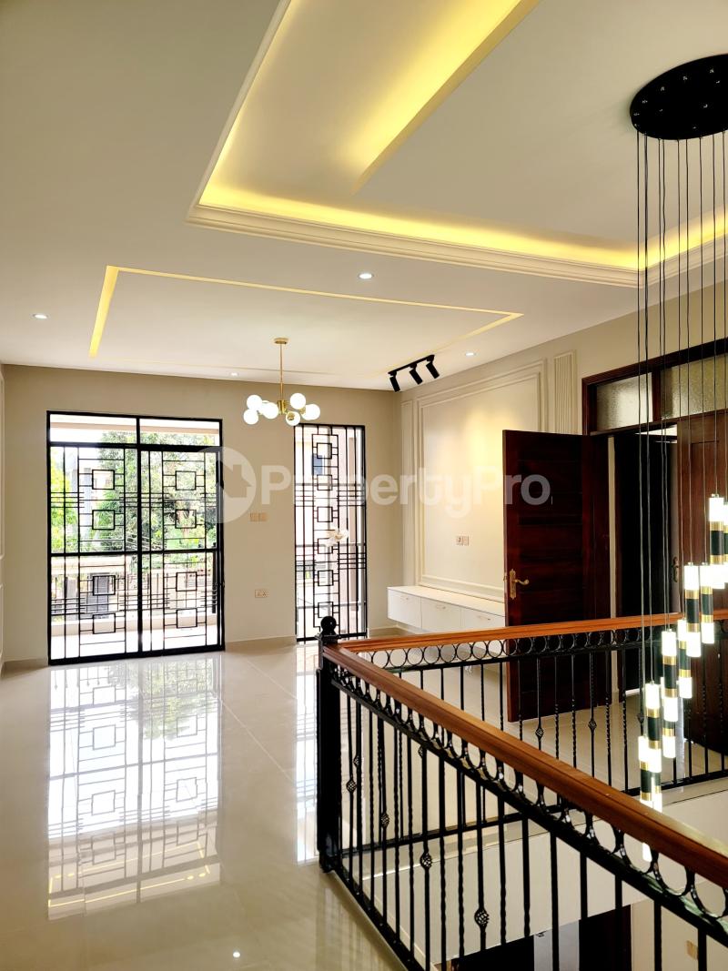 8 bedroom Villa for sale Bwebajja Entebbe road  Kampala Central Kampala Central - 7