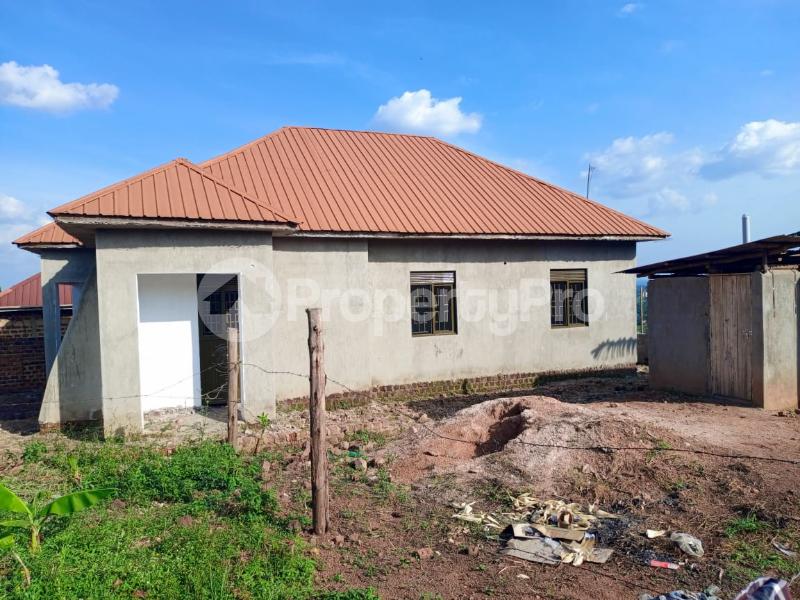 3 bedroom Villa for sale Gayaza busukuma  Gayaza Wakiso Central - 5