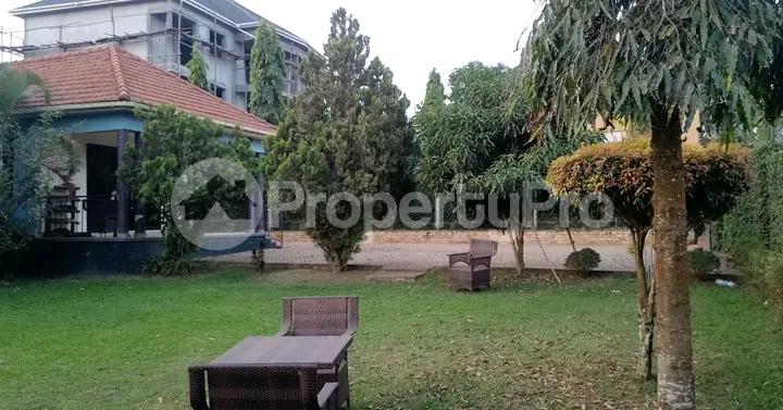 4 bedroom Bungalow Apartment for sale Gayaza road  Kampala Central Kampala Central - 11