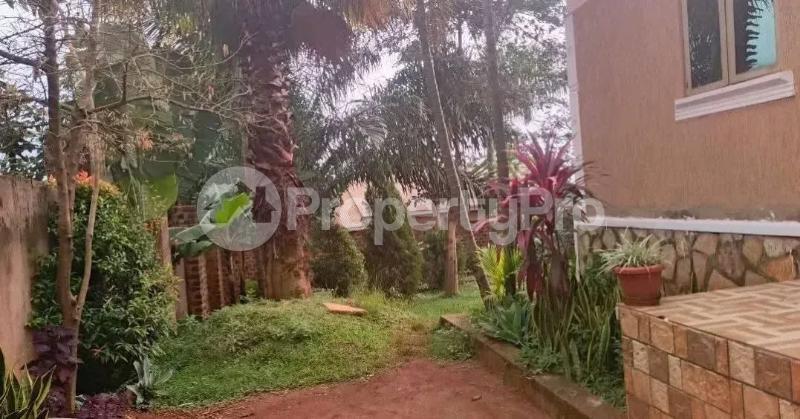 3 bedroom Villa for sale Kasangati road kiki town Nabweru Wakiso Central - 5