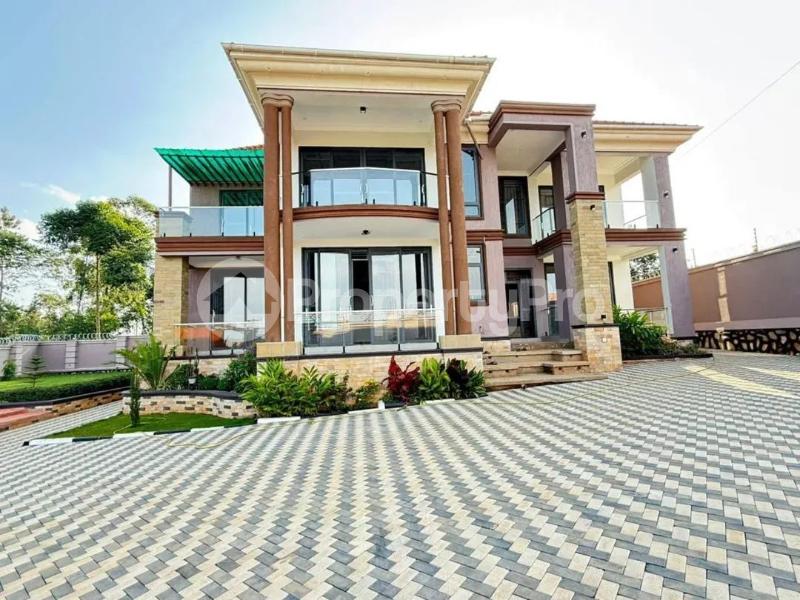 6 bedroom Villa for sale Kira kiwologoma  Kira Wakiso Central - 0
