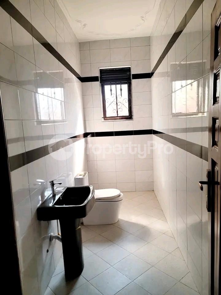 4 bedroom Bungalow Apartment for sale Kira road  Kampala Central Kampala Central - 5