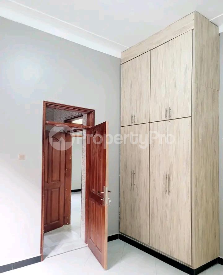 4 bedroom Bungalow Apartment for sale Kira road  Kampala Central Kampala Central - 7