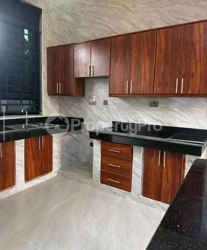 4 bedroom Bungalow Apartment for sale Kira road  Kampala Central Kampala Central - 8