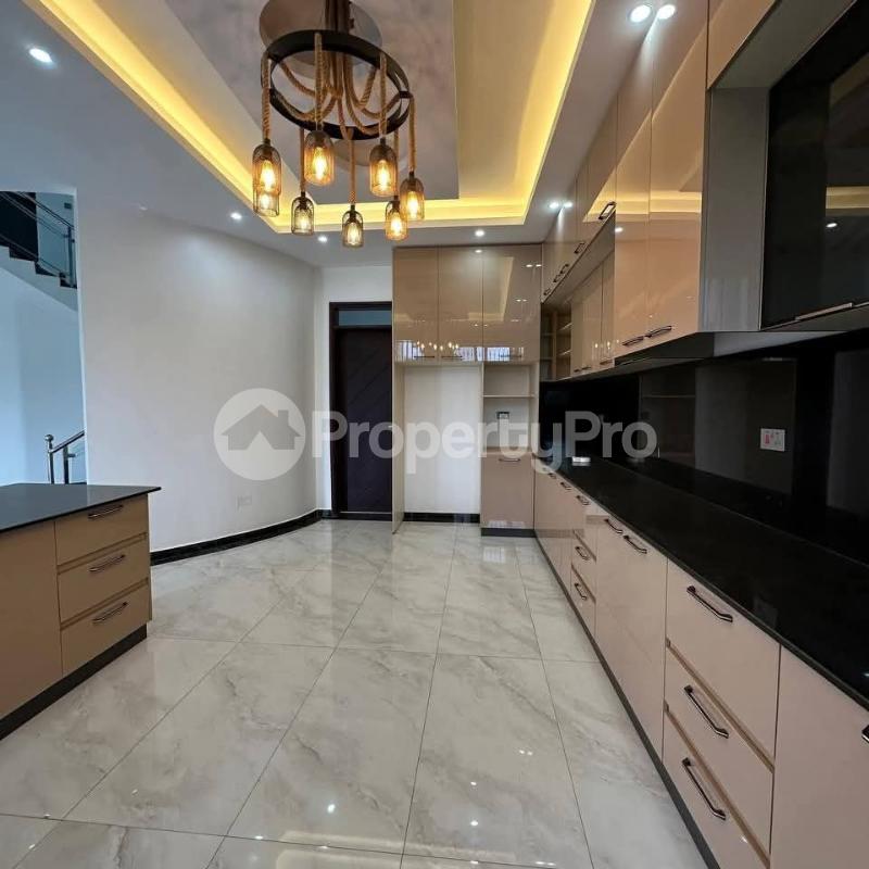 6 bedroom Villa for sale Kira mamerito road  Kira Wakiso Central - 7