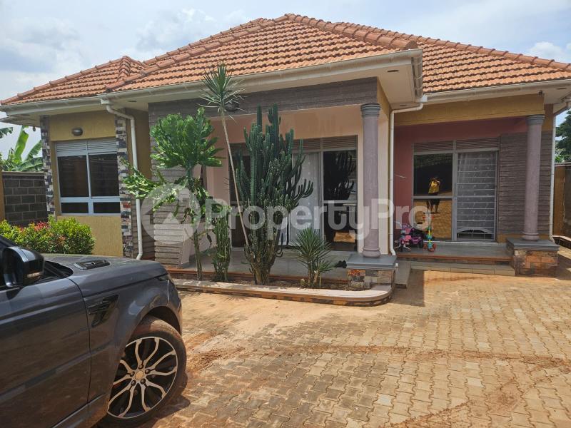 3 bedroom Villa for sale Kira kimwanyi  Kira Wakiso Central - 2