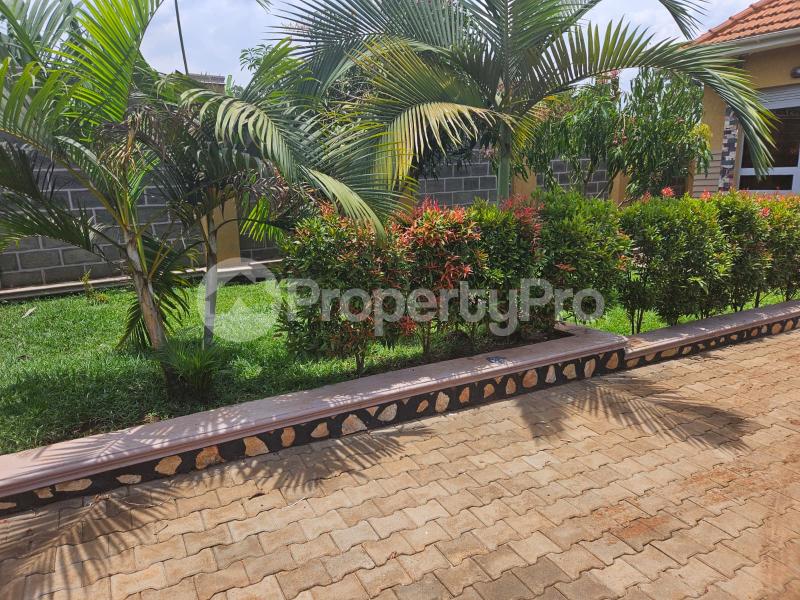 3 bedroom Villa for sale Kira kimwanyi  Kira Wakiso Central - 3
