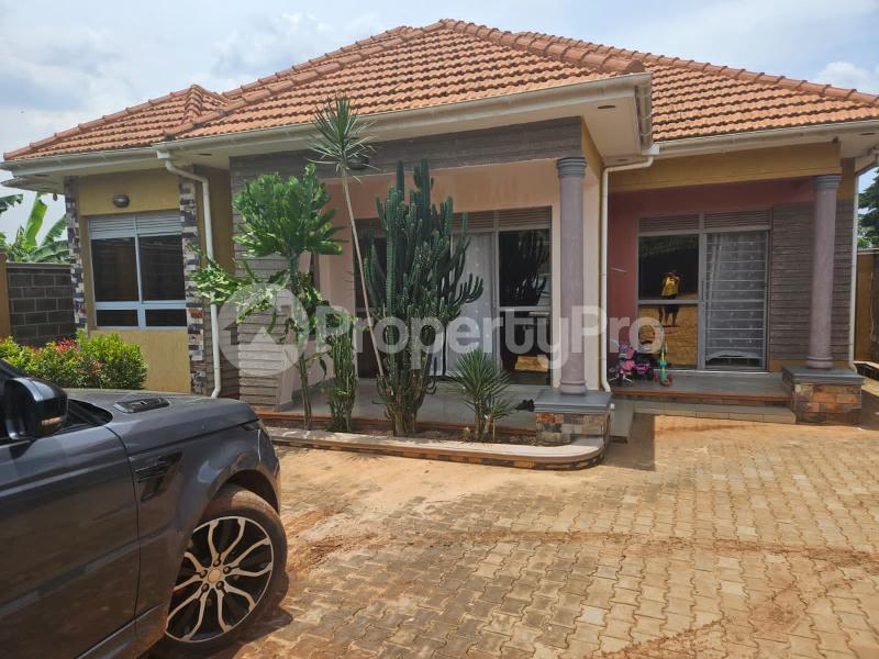 3 bedroom Villa for sale Kira kimwanyi  Kira Wakiso Central - 1