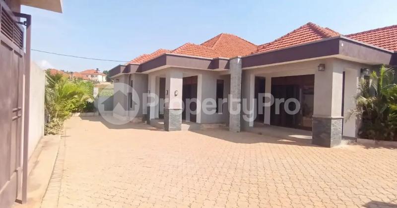 4 bedroom Villa for sale Kira mulawa  Kira Wakiso Central - 4