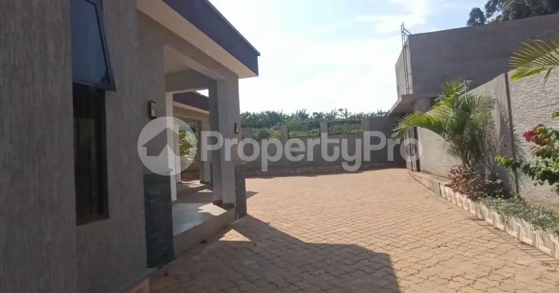 4 bedroom Villa for sale Kira mulawa  Kira Wakiso Central - 10
