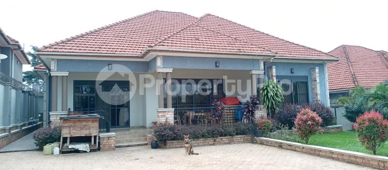 4 bedroom Villa for sale Kira mamerito road  Kira Wakiso Central - 4
