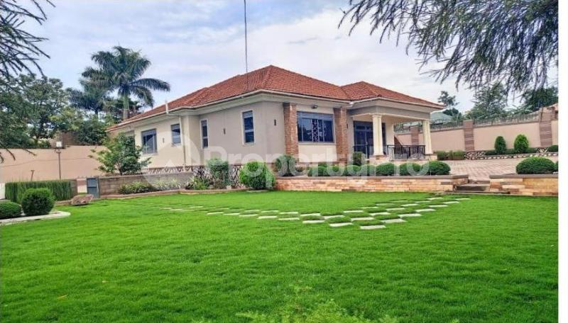 4 bedroom Villa for sale Kira nakwero  Kira Wakiso Central