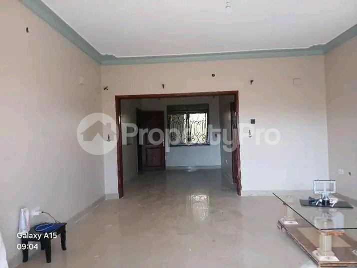 4 bedroom Bungalow Apartment for sale Kira bulindo  Kira Wakiso Central - 1