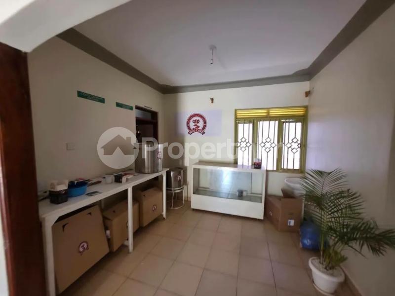 3 bedroom Villa for sale Kira nsasa Kira Wakiso Central - 3