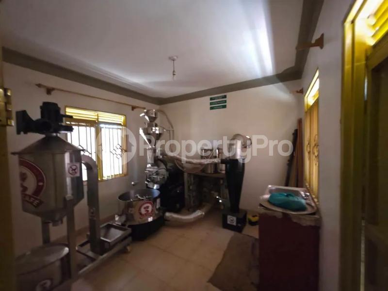 3 bedroom Villa for sale Kira nsasa Kira Wakiso Central - 5