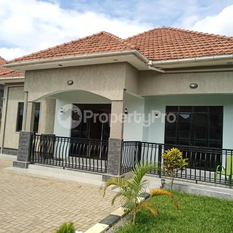 3 bedroom Villa for sale Kira parliamentary circle estate  Kira Wakiso Central - 2