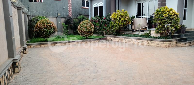 3 bedroom Villa for sale Kira along kasangati road  Kira Wakiso Central - 3