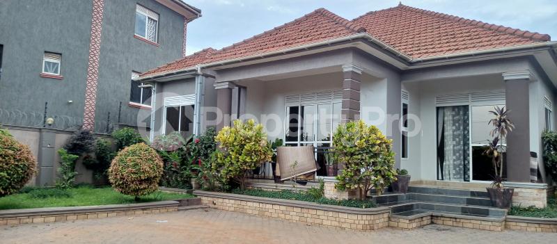 3 bedroom Villa for sale Kira along kasangati road  Kira Wakiso Central - 5