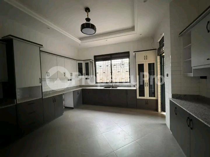 5 bedroom Bungalow Apartment for sale Kira town  Kampala Central Kampala Central - 7