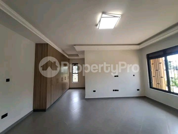 5 bedroom Bungalow Apartment for sale Kira town  Kampala Central Kampala Central - 0