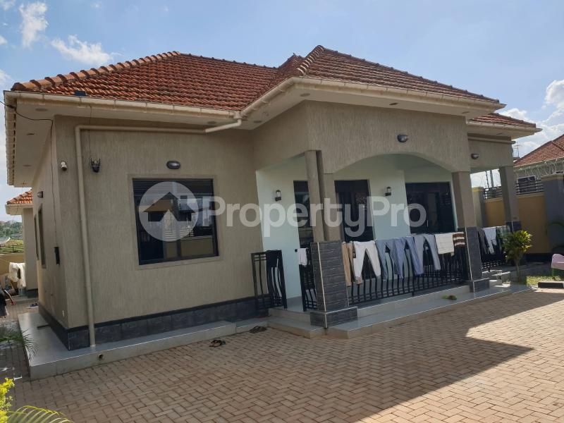 3 bedroom Villa for sale Kira parliamentary circle estate  Kira Wakiso Central - 1