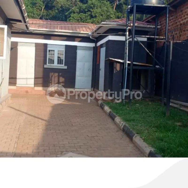 5 bedroom Villa for sale Kisasi bahai  Kampala Central Kampala Central - 1
