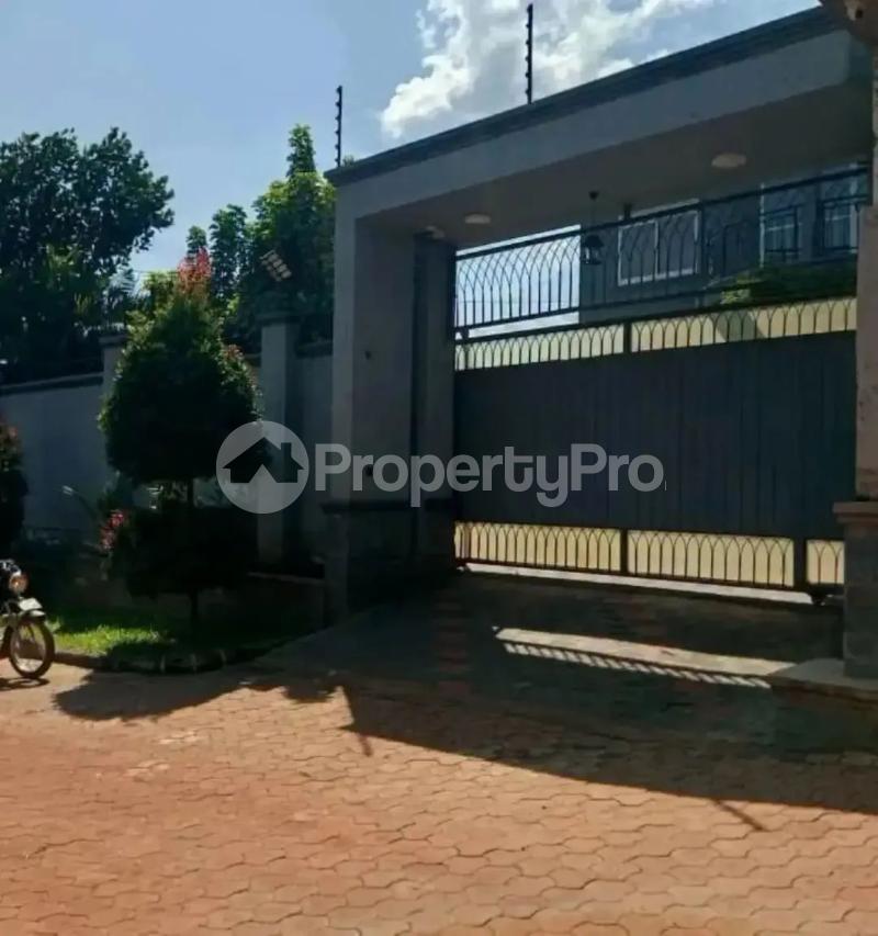 5 bedroom Villa for sale Kitende mazzi Kampala Central Kampala Central - 0