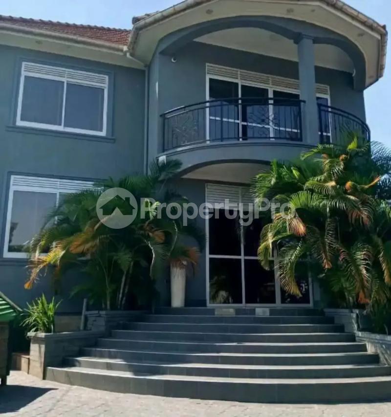 5 bedroom Villa for sale Kitende mazzi Kampala Central Kampala Central - 1