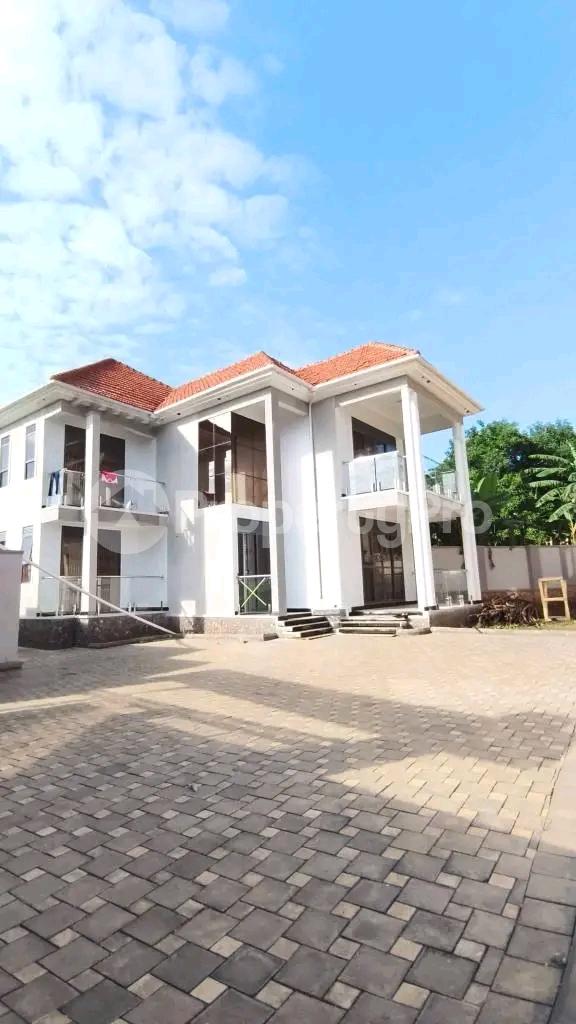 5 bedroom Villa for sale Kyanja Kampala Central Kampala Central