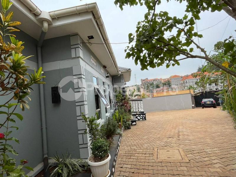 3 bedroom Bungalow Apartment for sale Kyanja road  Kampala Central Kampala Central - 3