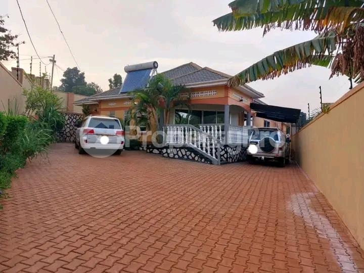 3 bedroom Bungalow Apartment for sale Kyanja road  Kampala Central Kampala Central - 6