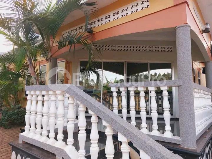 3 bedroom Bungalow Apartment for sale Kyanja road  Kampala Central Kampala Central - 1