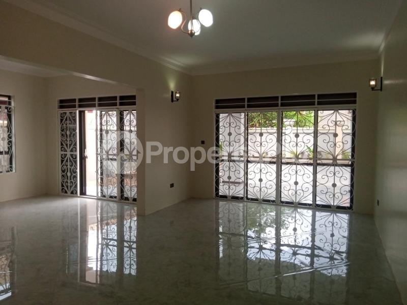 3 bedroom Villa for sale Kyengera  Kampala Central Kampala Central - 7