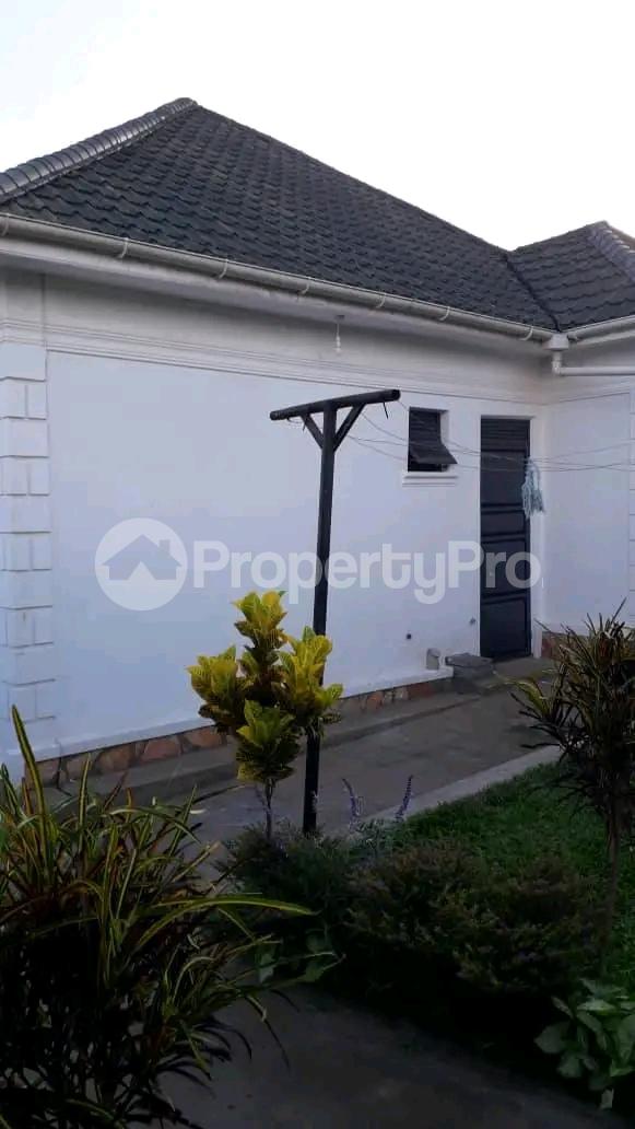 4 bedroom Bungalow Apartment for sale Matugga saayi road  Wakiso Central - 3