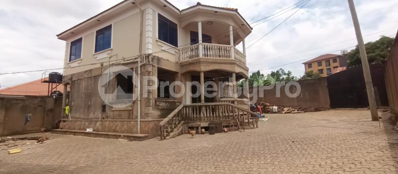 6 bedroom Villa for sale Kireka namugongo road mbalwa  Kira Wakiso Central - 1