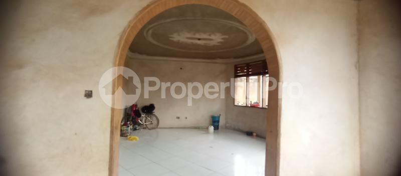 6 bedroom Villa for sale Kireka namugongo road mbalwa  Kira Wakiso Central - 7