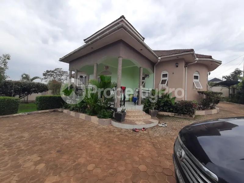 4 bedroom Villa for sale Kayunga road near global school Mukono Mukono Central - 0