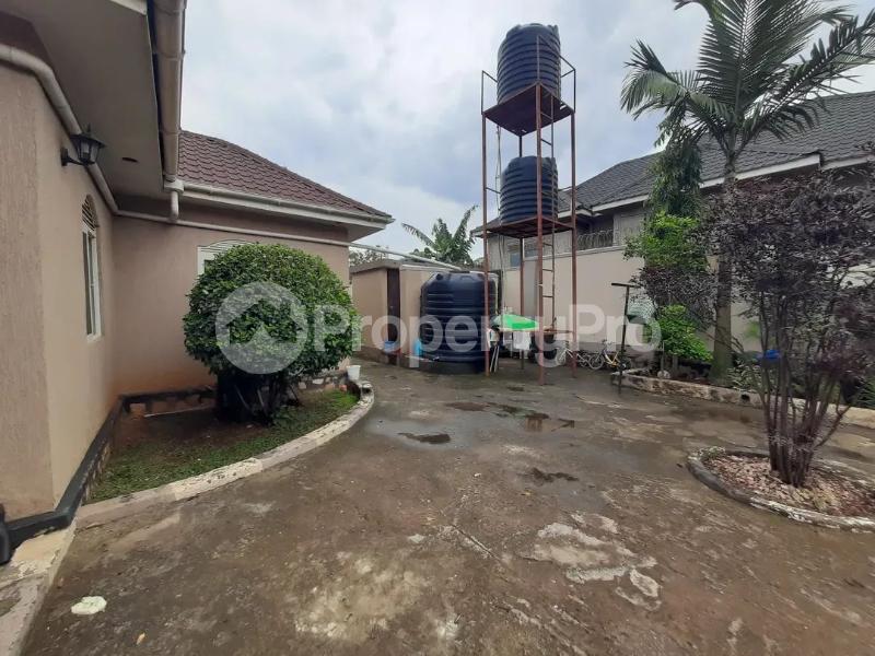 4 bedroom Villa for sale Kayunga road near global school Mukono Mukono Central - 8