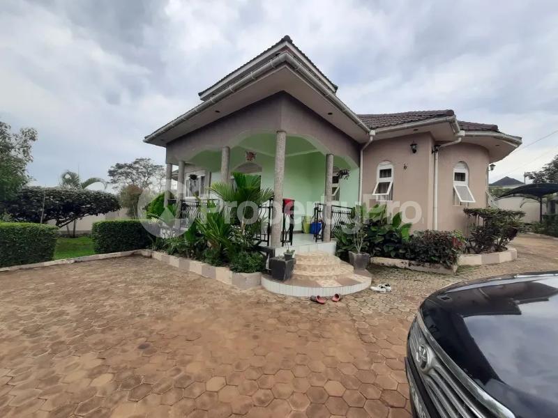 4 bedroom Villa for sale Kayunga road near global school Mukono Mukono Central - 2