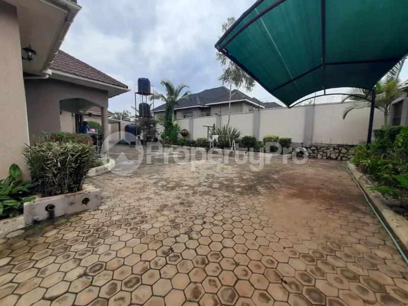 4 bedroom Villa for sale Kayunga road near global school Mukono Mukono Central - 5