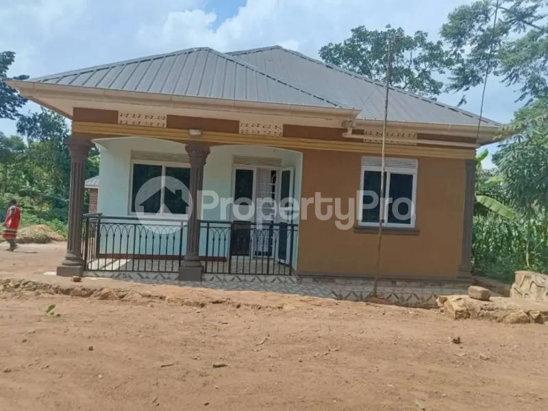 3 bedroom Villa for sale Mukono nyenje  Bajo Mukono Central - 1