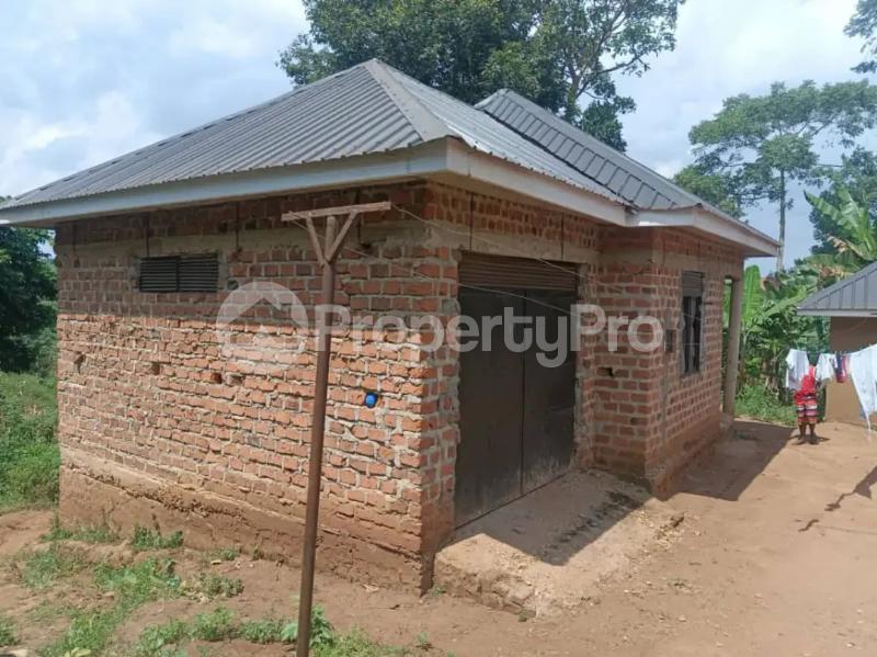 3 bedroom Villa for sale Mukono nyenje  Bajo Mukono Central - 3
