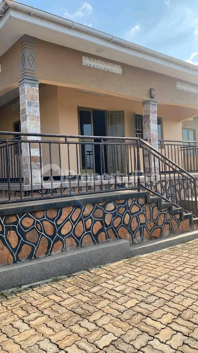 3 bedroom Bungalow Apartment for sale Mukono  Kampala Central Kampala Central - 0