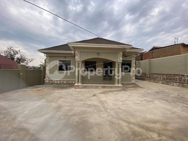 3 bedroom Villa for sale Mutundwe Kampala Central Kampala Central - 3
