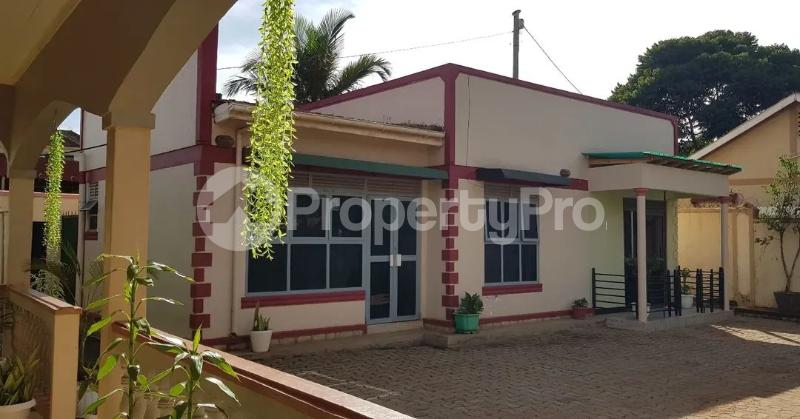 3 bedroom Villa for sale Naalya kimbejja  Kira Wakiso Central - 1