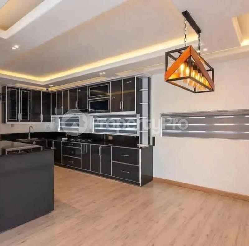 5 bedroom Villa for sale Namugongo town Kira Wakiso Central - 11