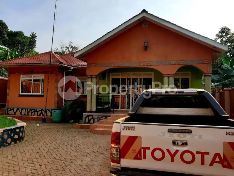 3 bedroom Villa for sale Namugongo joggo Kira Wakiso Central - 0